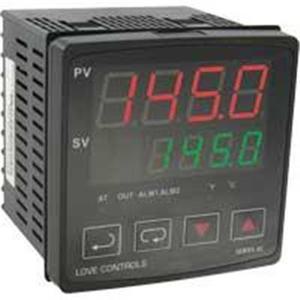 4 C 14 DIN Temperature Controller 07448
